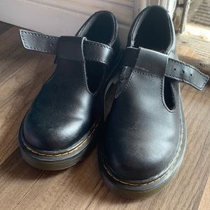 Girls Dr Martens Mary Jane style shoes. Size 13